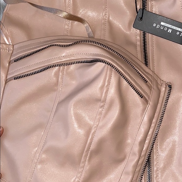 blush pink leather bra top and pencil skirt set - Picture 8 of 12